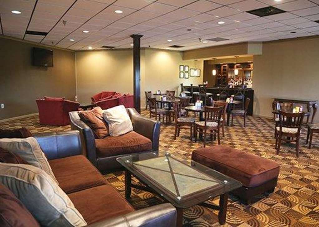 Clarion Hotel Lexington Conference Center Hotel Restaurant photo